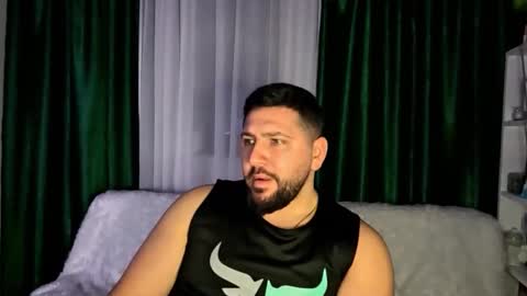 gold_alpha_boy online show from January 7, 6:35 pm