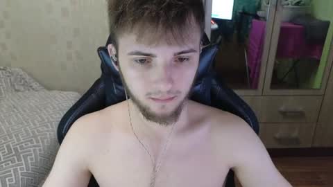 Golden boyyy21 online show from April 13, 4:55 pm