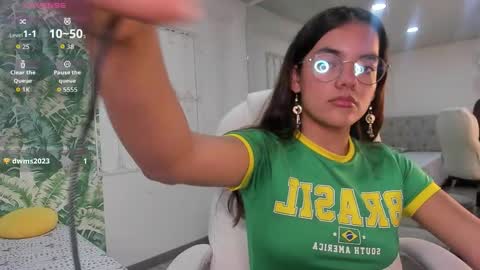 golden_muse online show from February 24, 12:30 pm