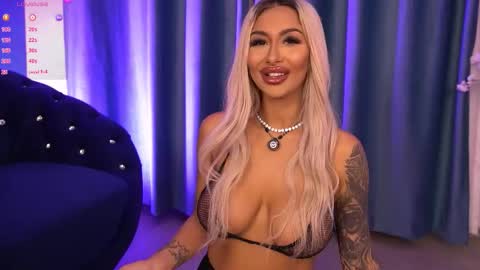 GoldenAmberX online show from December 3, 6:03 am