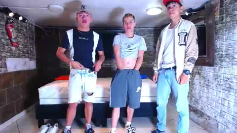 GOLDENJOI online show from October 26, 11:55 am