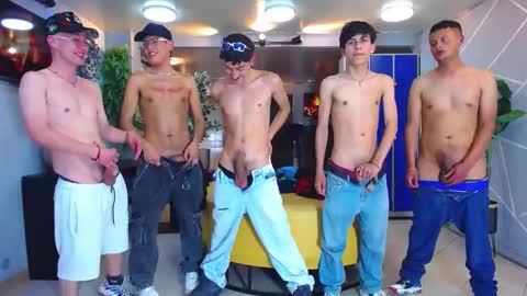 GOLDENJOI online show from September 27, 11:24 pm