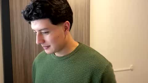 goldenknight33 online show from September 30, 3:55 pm