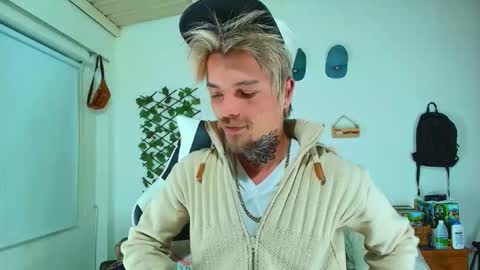 Goldy Loyal93 online show from February 15, 5:43 am