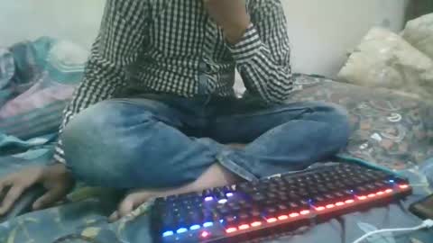 Arab Pronstar online show from December 7, 11:23 am