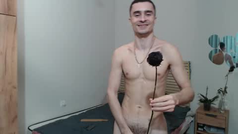 goodgg229975 online show from April 16, 9:39 pm