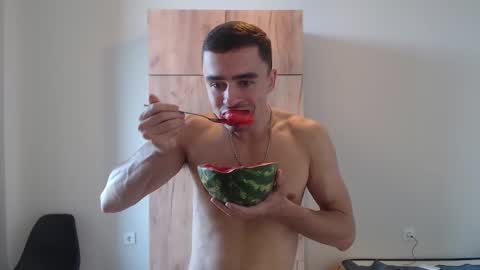 goodgg229975 online show from September 14, 12:06 pm