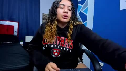 Goodgirlxxxl online show from March 30, 11:16 pm