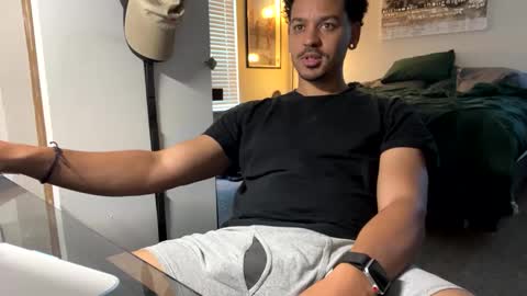 Goodjob Jay online show from October 3, 4:26 pm