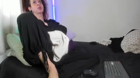 Snapshot of goth_ru chatting on March 3, 5:20 pm Russ online show from March 3, 5:20 pm