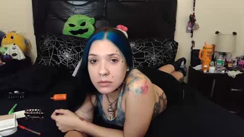 gothbaby305 online show from October 17, 10:36 pm