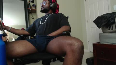 gothchocolate online show from April 3, 7:04 am