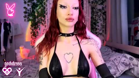    online show from September 28, 11:14 pm