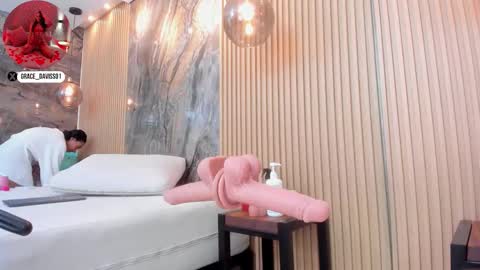  GRACE online show from September 26, 2:36 pm