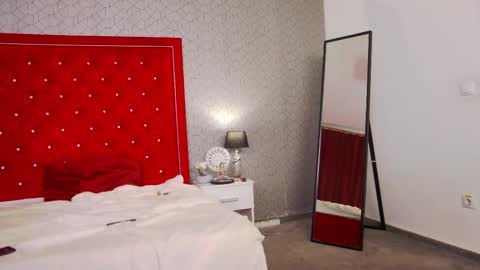 gracemontclair online show from March 28, 12:28 pm