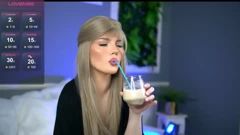 Snapshot of gracianelee chatting on February 28, 12:43 am Grace online show from February 28, 12:43 am