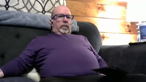 granitebuckeye1969 online show from February 24, 11:09 pm