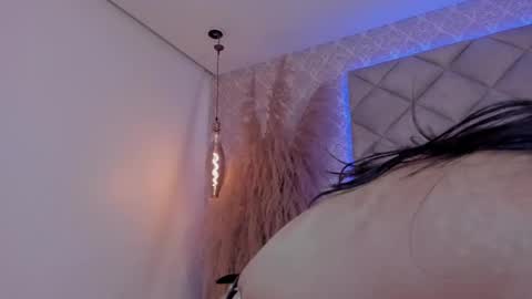 grayce blossoms24 online show from February 8, 10:40 pm