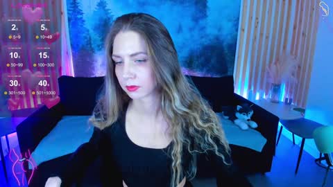 Snapshot of graycewild chatting on December 7, 8:38 am GrayceWild online show from December 7, 8:38 am