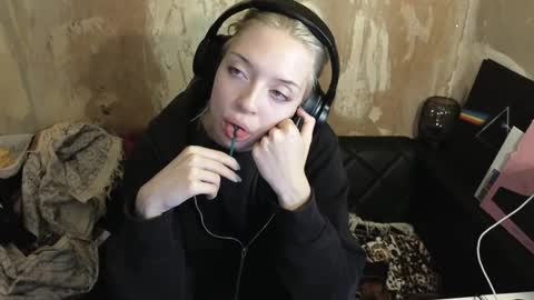 graylovescookies online show from December 6, 7:50 pm