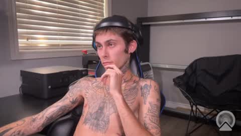 Mr. Heavy online show from November 6, 4:43 pm