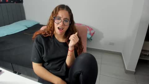GreciaRuiz online show from September 27, 11:57 pm