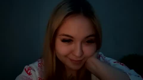 Lina 3 online show from February 2, 7:35 pm