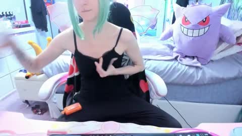 GreenEyedLovexo online show from September 23, 1:43 am