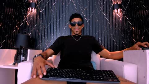 GregorySforza online show from April 11, 7:45 am