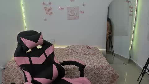 Greta online show from November 15, 9:05 pm