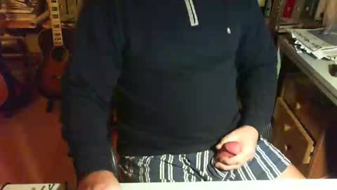 greyhounddog online show from January 11, 8:43 pm