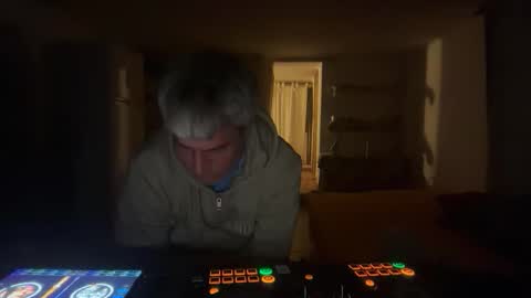 guardiannif_ online show from March 13, 8:23 pm