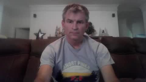 Snapshot of gud_times chatting on December 6, 8:01 pm gud_times online show from December 6, 8:01 pm