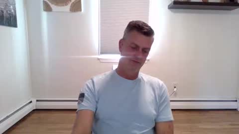 gudguy2025 online show from October 27, 12:38 pm