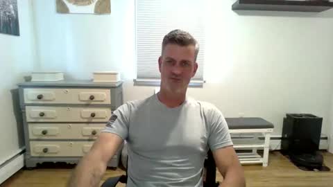 gudguy2025 online show from May 21, 5:30 pm
