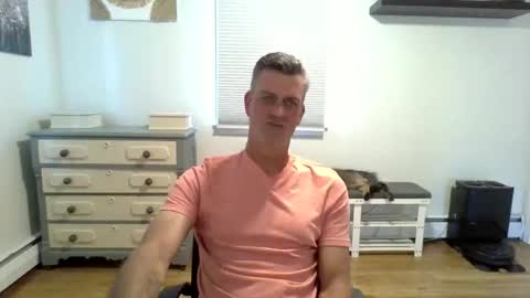 gudguy2025 online show from May 31, 6:09 pm