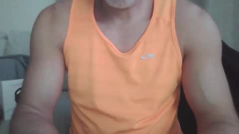 GuessHowBig online show from March 1, 12:04 am