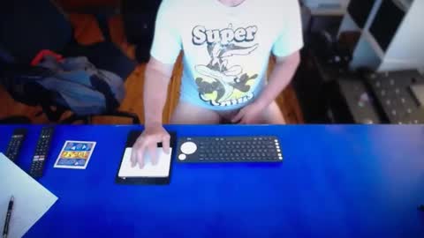 guesswhatigot2 online show from November 12, 8:05 am