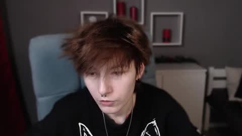 guitarandangell online show from November 18, 5:10 am