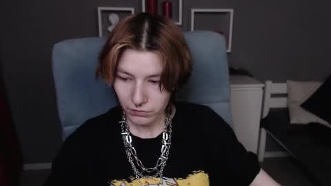 guitarandangell online show from February 12, 9:13 am