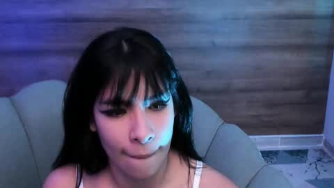 gummyluv online show from September 18, 10:25 pm