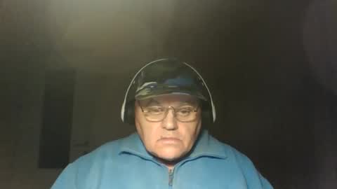guyboy73 online show from October 1, 2:32 am