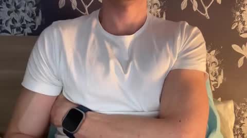 Snapshot of guyfromfinland1981 chatting on February 17, 6:20 am NaughtyFitHusband online show from February 17, 6:20 am