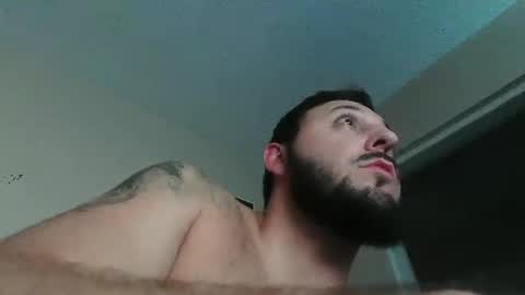 gwiththegirth online show from December 29, 10:56 am