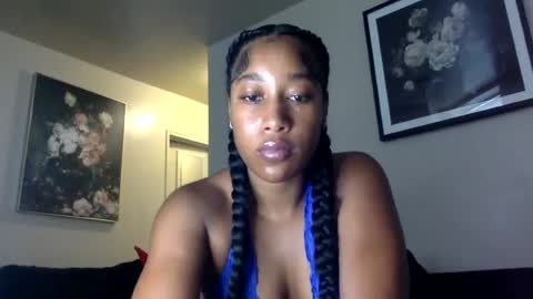 gyalxoxo online show from June 22, 3:41 pm