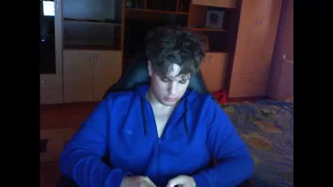 gymguy0505 online show from March 19, 7:36 am