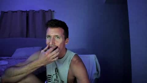 Snapshot of gymjock22 chatting on February 19, 10:31 pm GymJock22 online show from February 19, 10:31 pm