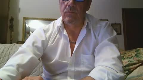 gyrdy online show from January 3, 5:42 pm