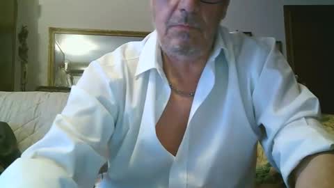 gyrdy online show from December 13, 4:05 pm