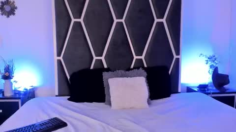 Kendal online show from September 27, 7:33 pm